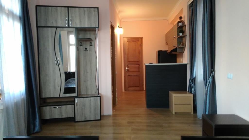 Anano Apartment On Botanikuri Tbilisi Bilik gambar