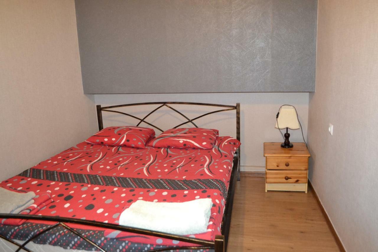 Anano Apartment On Botanikuri Tbilisi Luaran gambar